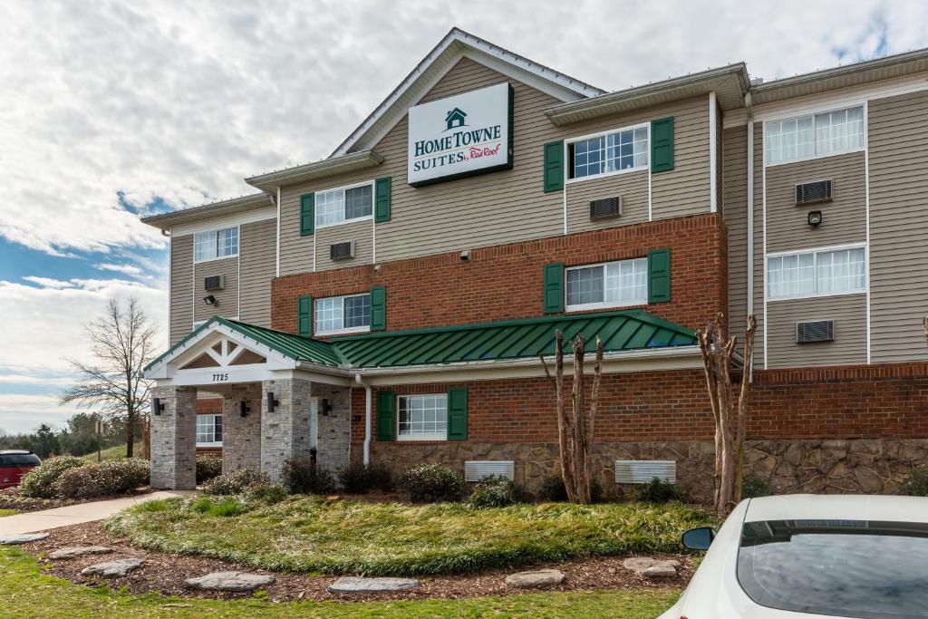 HomeTowne Studios & Suites by Red Roof Charlotte - Concord - main image