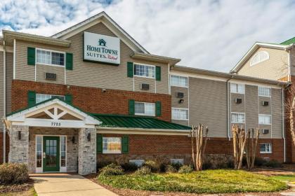 HomeTowne Studios & Suites by Red Roof Charlotte - Concord - image 11