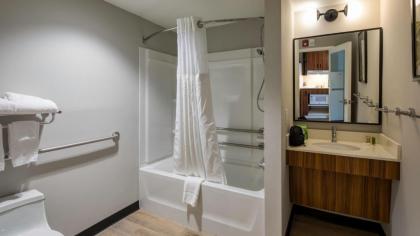 Uptown Suites Extended Stay Charlotte/ Concord - image 7