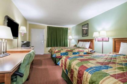 Regency Inn - image 4