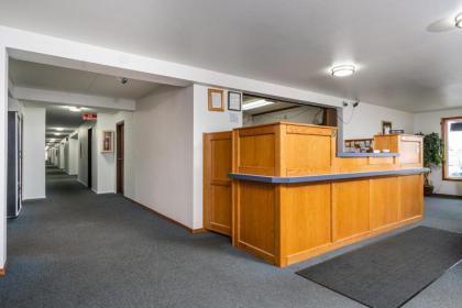 M&M Motel - image 11