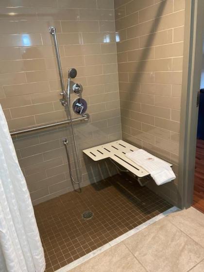 Comfort Inn - image 14