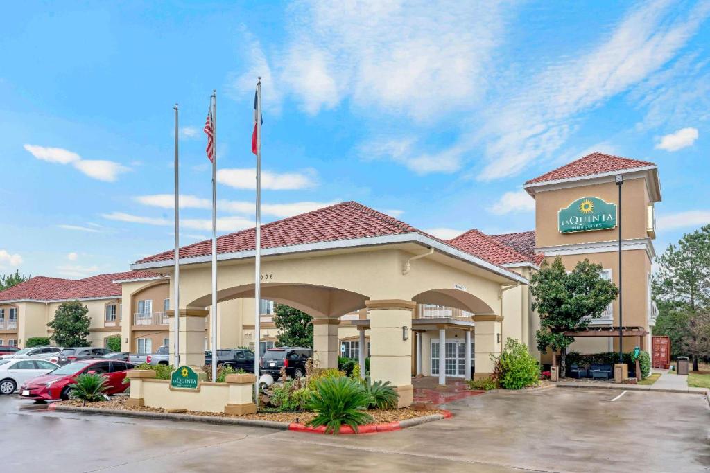 La Quinta by Wyndham Conroe - image 5