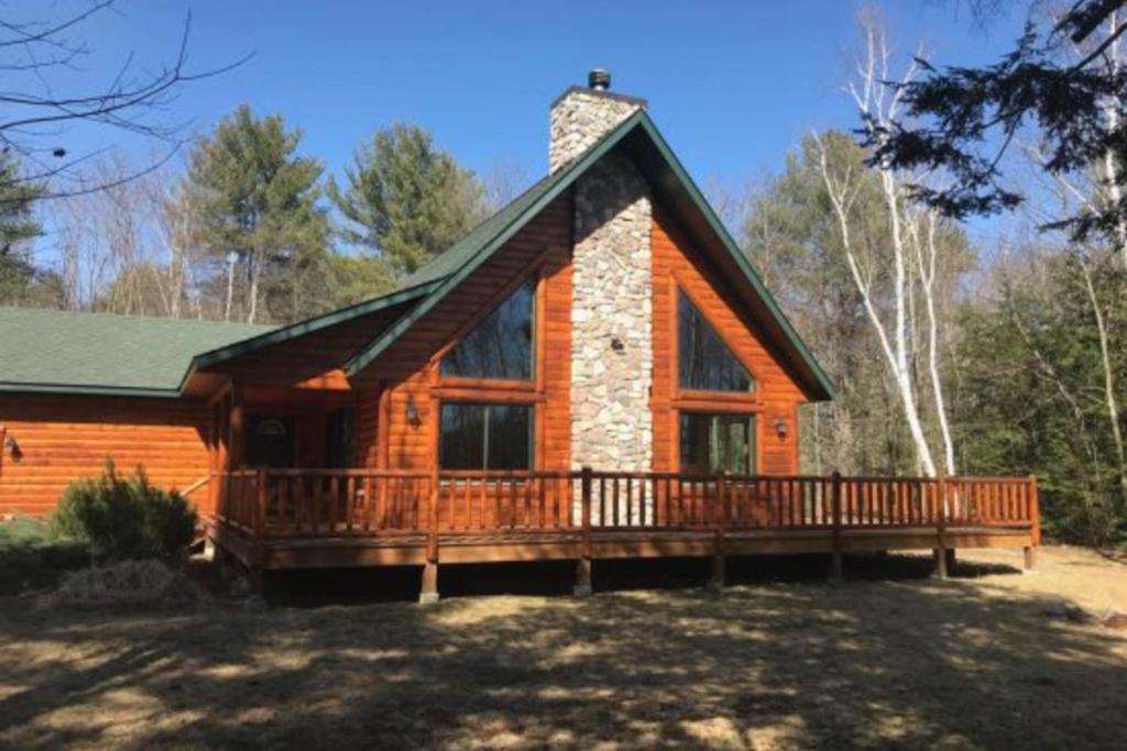 Lazy Bear Lodge - image 6