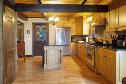 468 Pequawket Drive - image 2