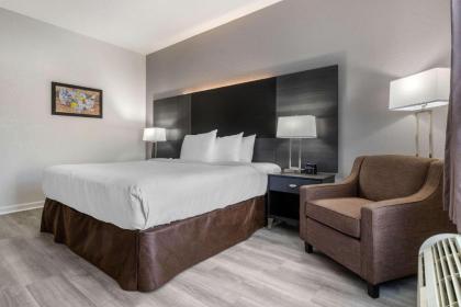 Econo Lodge At The University - image 7