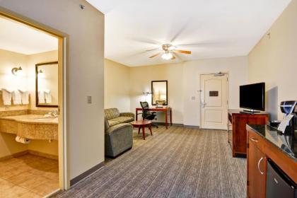 Hilton Garden Inn Conway - image 10