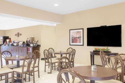 Microtel Inn & Suites By Wyndham Conway - image 12