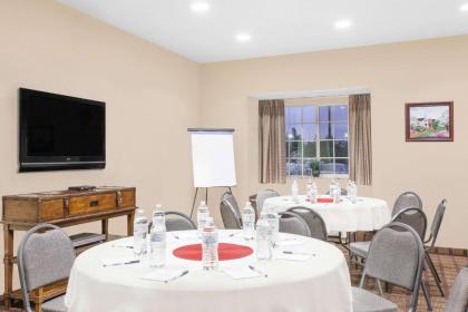 Microtel Inn & Suites By Wyndham Conway - image 14
