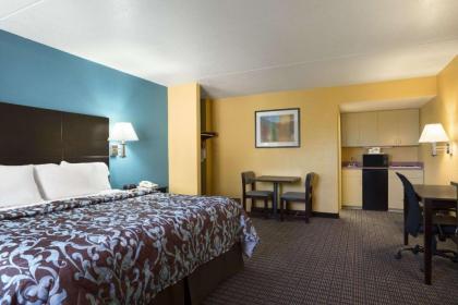 Days Inn by Wyndham Conway - image 6