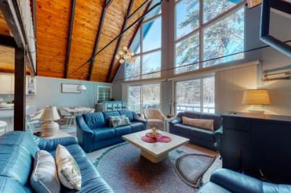 Tranquil Pond Retreat - image 4