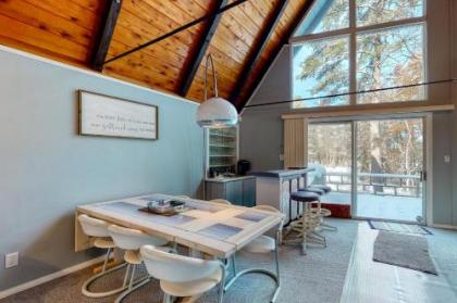 Tranquil Pond Retreat - image 8
