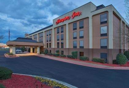 Hampton Inn Conyers - image 17