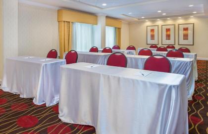 Hampton Inn Conyers - image 20