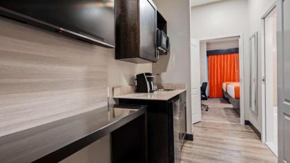 Best Western Premier Conyers - image 14