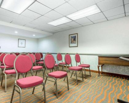 Comfort Inn Conyers - image 8