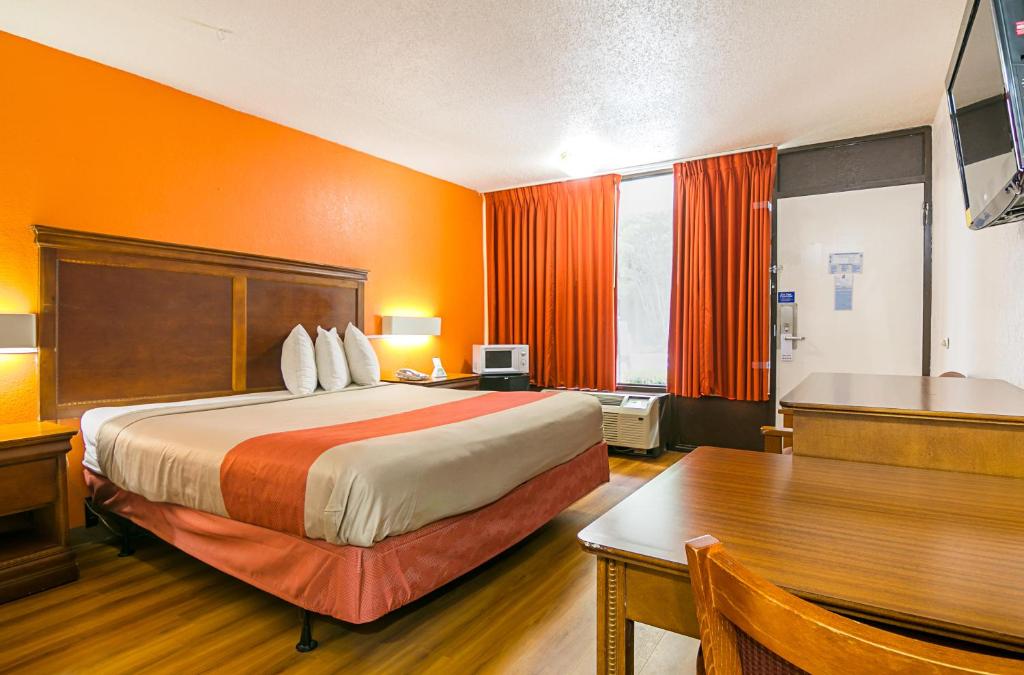 Motel 6-Conyers GA - image 5