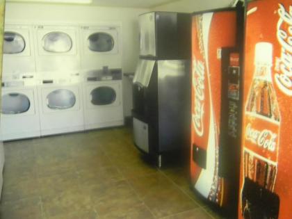 America's Best Value Inn Conyers - image 8