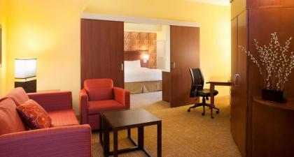 Courtyard by Marriott Atlanta Conyers - image 11