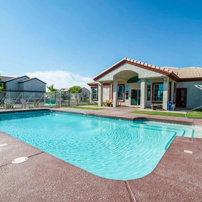 213- 2BR Apartment in Coolidge AZ w pool gym - main image