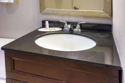 Global Inn - image 2
