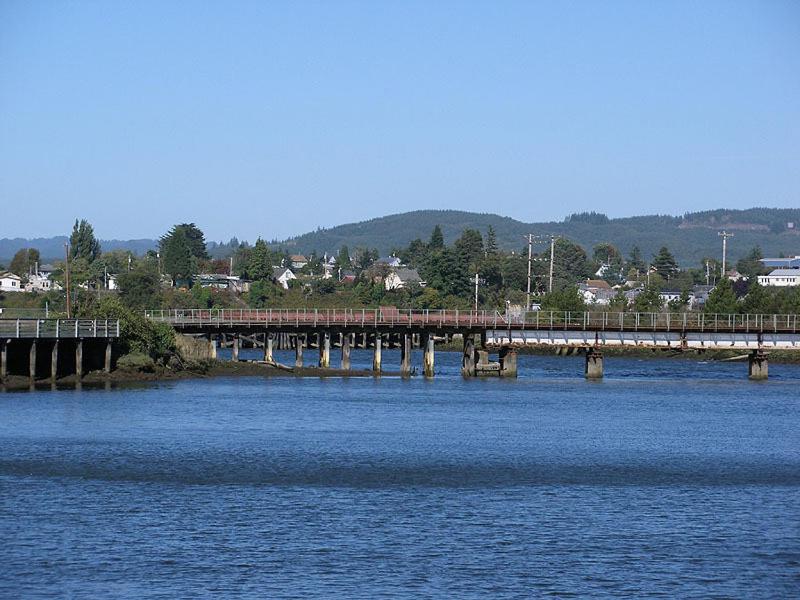Edgewater Inn Coos Bay - image 3