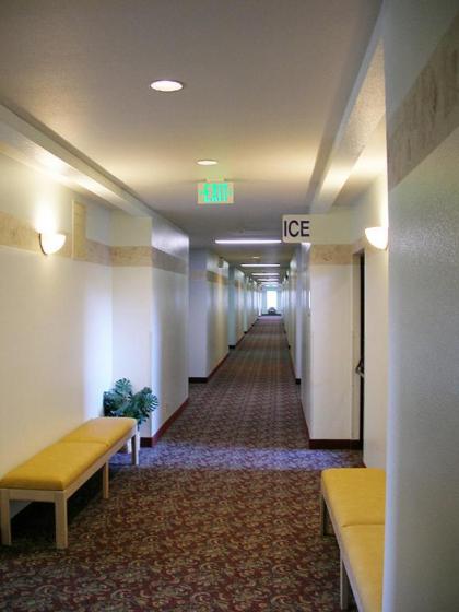 Edgewater Inn Coos Bay - image 4