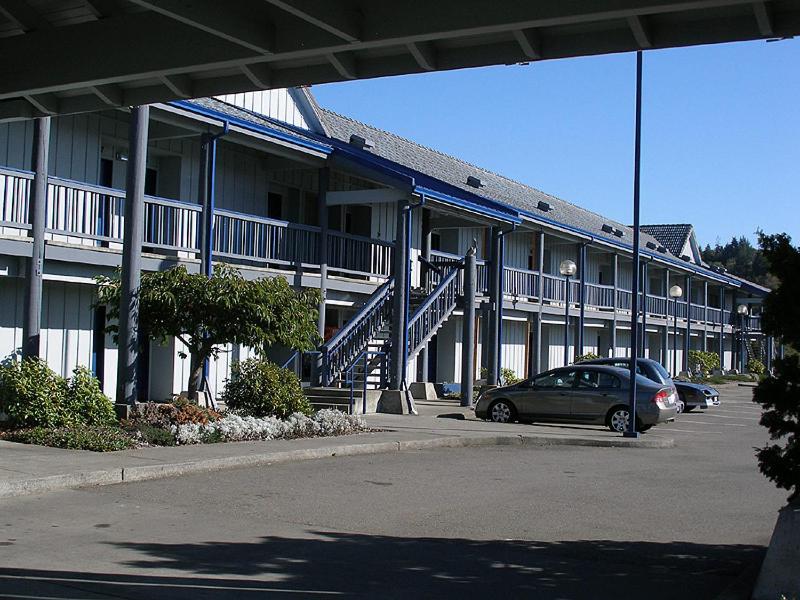 Edgewater Inn Coos Bay - image 6