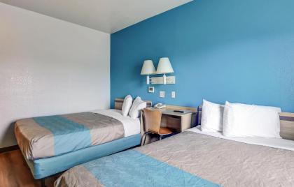 Motel 6-Coos Bay OR - image 13