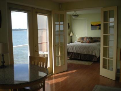 Plainview Motel - image 12