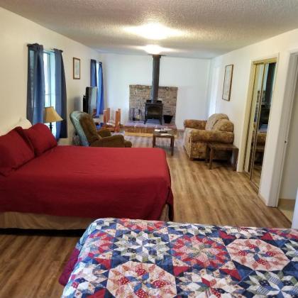 Plainview Motel - image 7