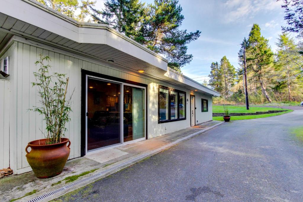 Seagate Cottage - main image