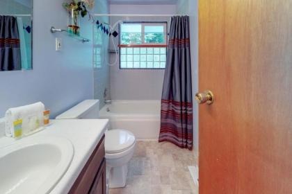 Sea Spray Hideaway - image 15