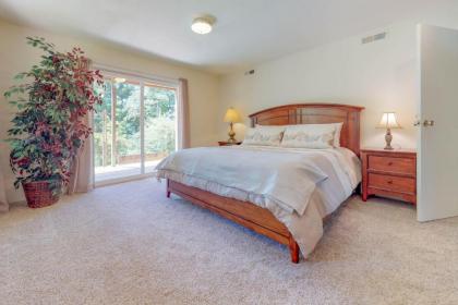 Sea Spray Hideaway - image 4