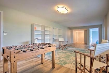 Chic Coos Bay Home with Pacific Ocean Views! - image 11