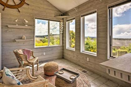 Chic Coos Bay Home with Pacific Ocean Views! - image 9