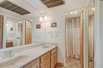 Sh404 Summit House Condo - image 4
