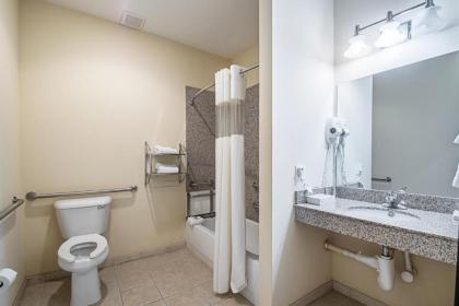 Days Inn by Wyndham Copperas Cove - image 3