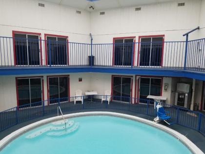 Relax Inn Copperas Cove - image 9