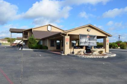 Hill Country Inn and Suite - image 3