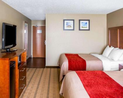 Comfort Inn & Suites Coralville - Iowa City near Iowa River Landing - image 2