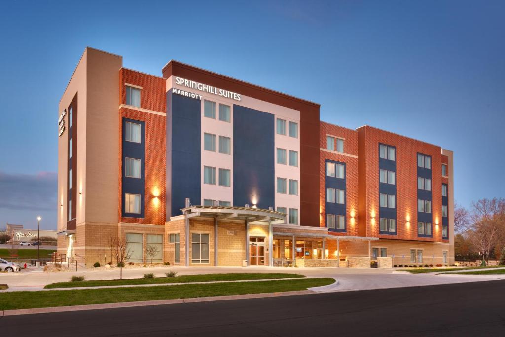 SpringHill Suites by Marriott Coralville - main image