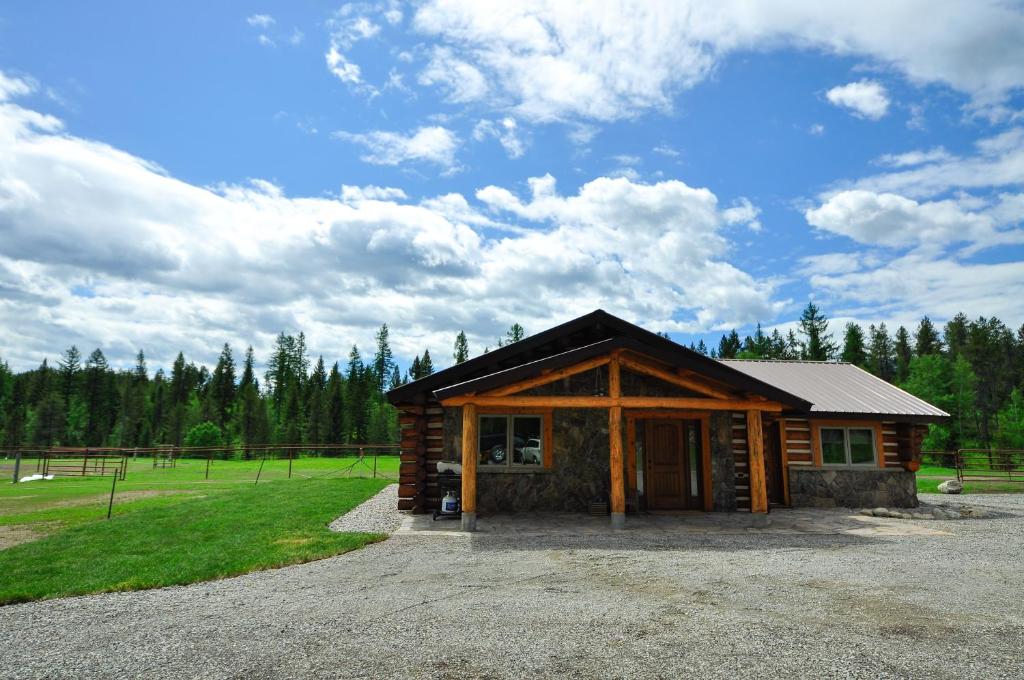 Glacier Homestead - main image