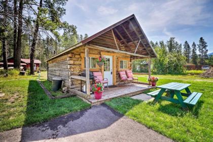 West Glacier Cabin with Gas Grill Near Flathead River - image 10