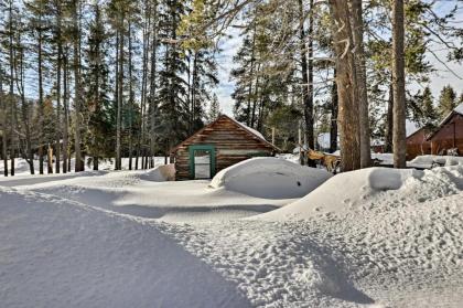 West Glacier Cabin with Gas Grill Near Flathead River - image 11