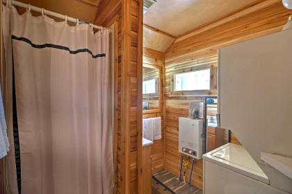 West Glacier Cabin with Gas Grill Near Flathead River - image 6
