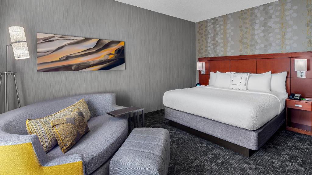 Courtyard by Marriott Pittsburgh Airport - image 5