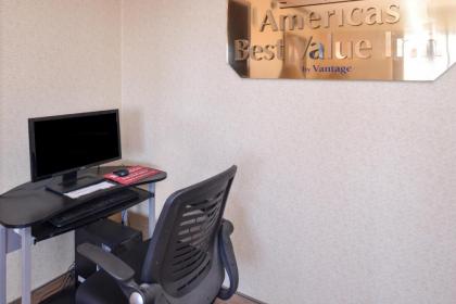 Americas Best Value Inn-Pittsburgh Airport - image 12