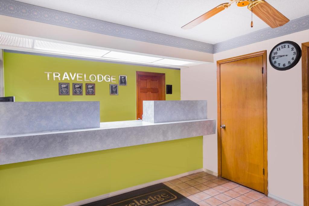 Travelodge by Wyndham Cordele - image 3