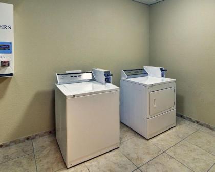 Comfort Inn & Suites Near Lake Lewisville - image 8